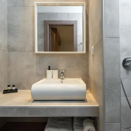 Aparthotel Ark Urban Living 3*